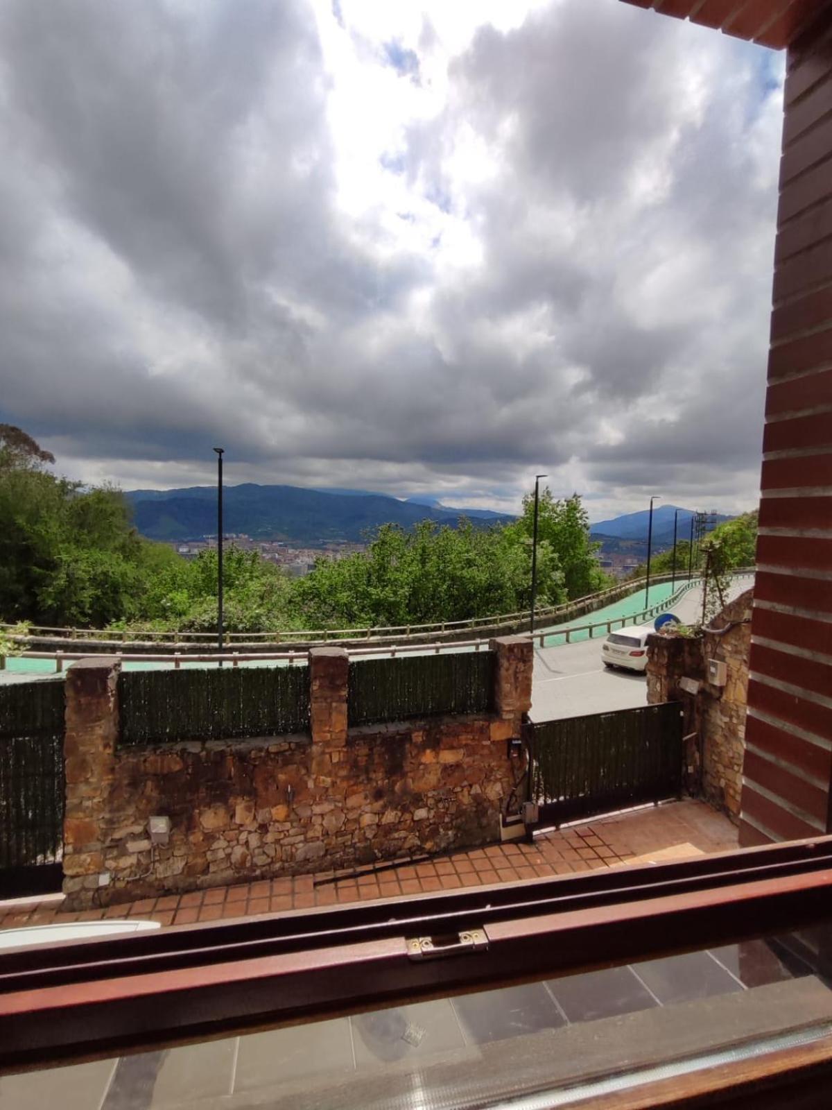 Con Hermosas Vistas A Privatunterkunft